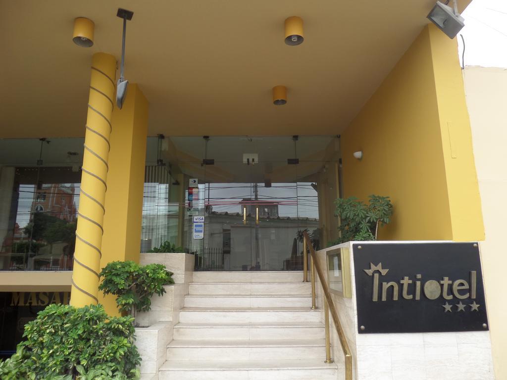 Intiotel Чиклайо Екстериор снимка