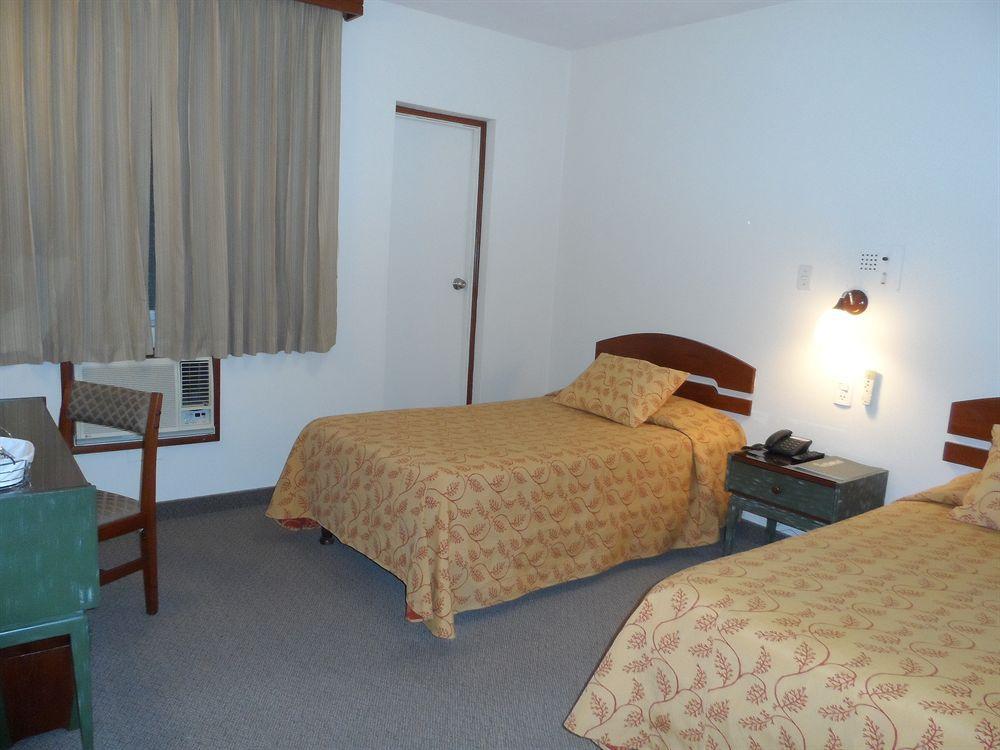 Intiotel Чиклайо Екстериор снимка