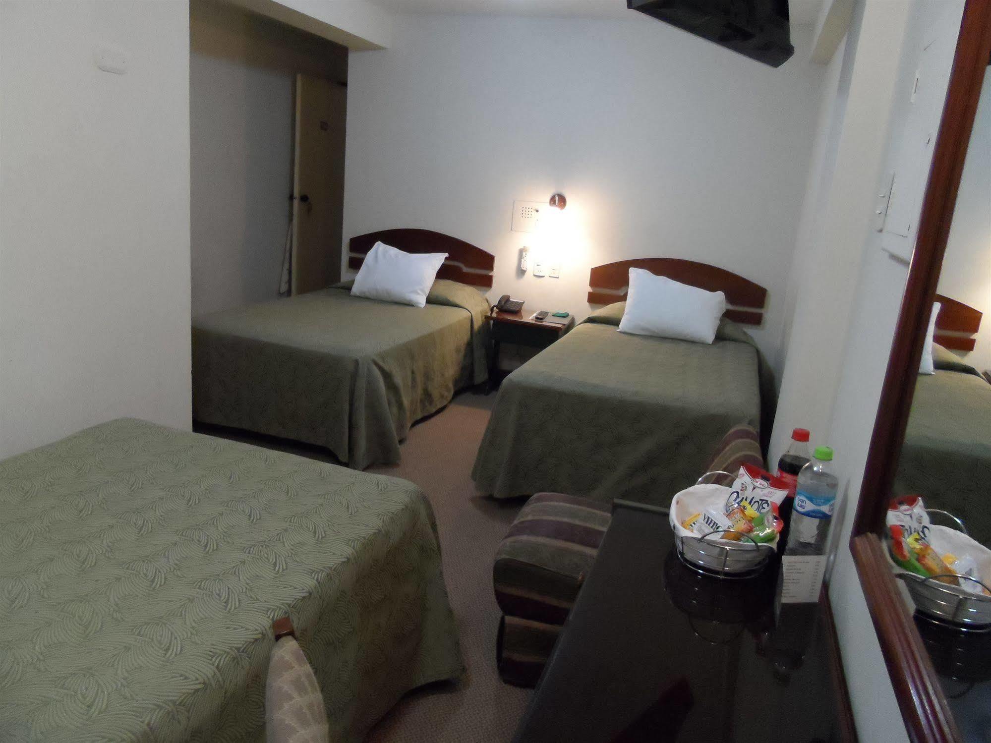Intiotel Чиклайо Екстериор снимка