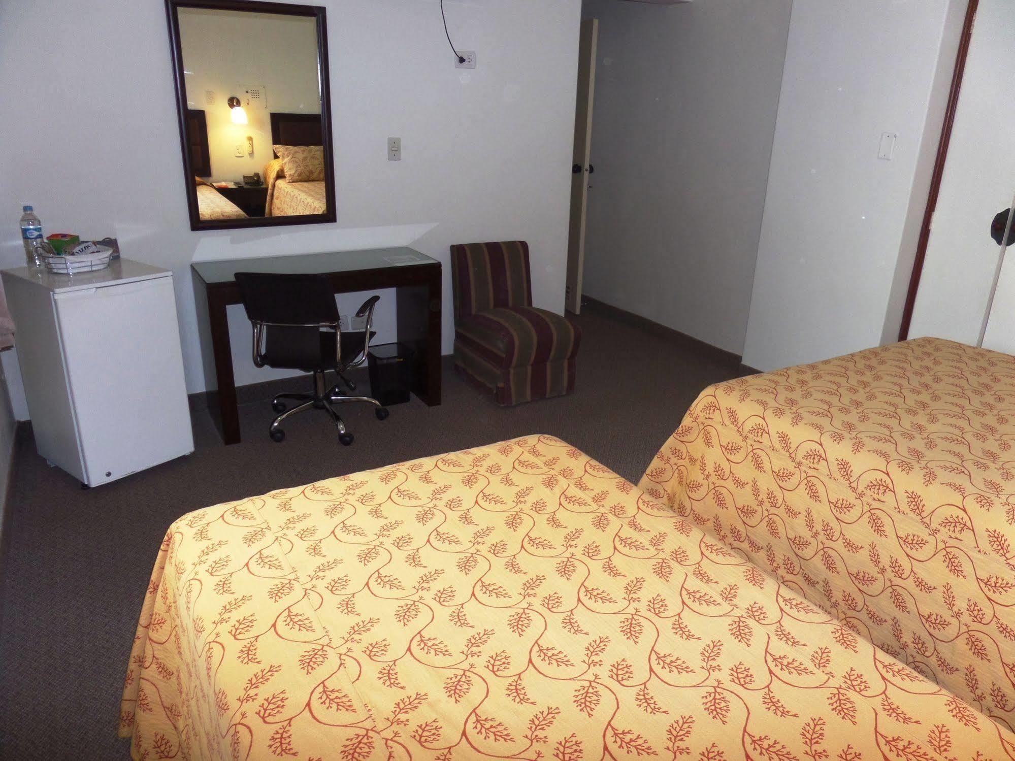 Intiotel Чиклайо Екстериор снимка