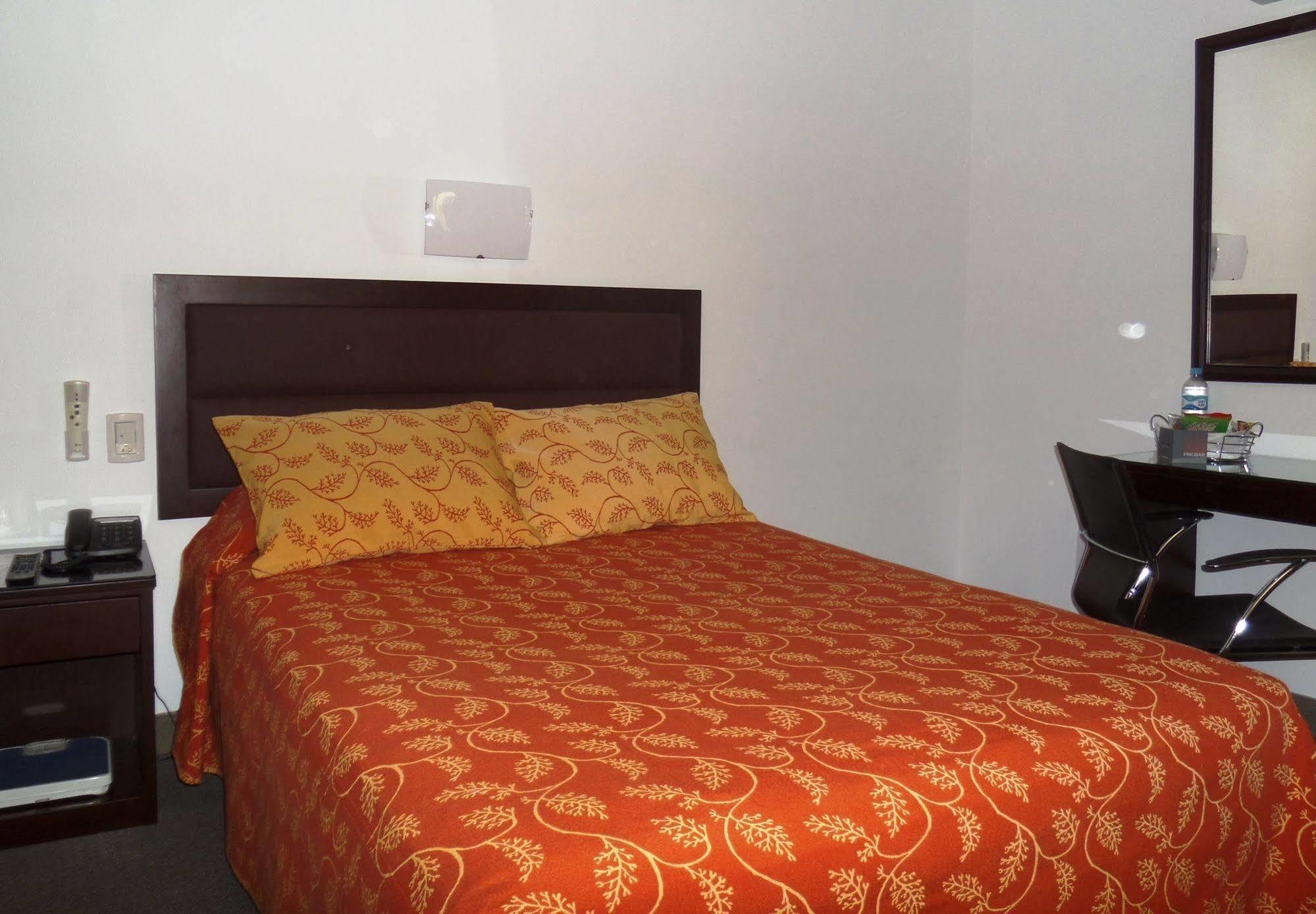 Intiotel Чиклайо Екстериор снимка